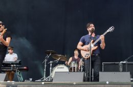 Foals estrena su nuevo tema ‘Into The Surf’. Cusica Plus.