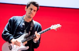 John Mayer regresa con su nuevo sencillo 'Carry Me Away'. Cusica Plus.
