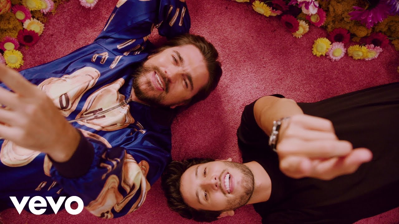 Juanes y Sebastian Yatra comparten su nuevo tema ‘Bonita’. Cusica Plus.