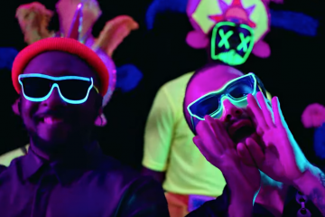 Black Eyed Peas y J Balvin se unen en ‘Ritmo’. Cusica Plus.