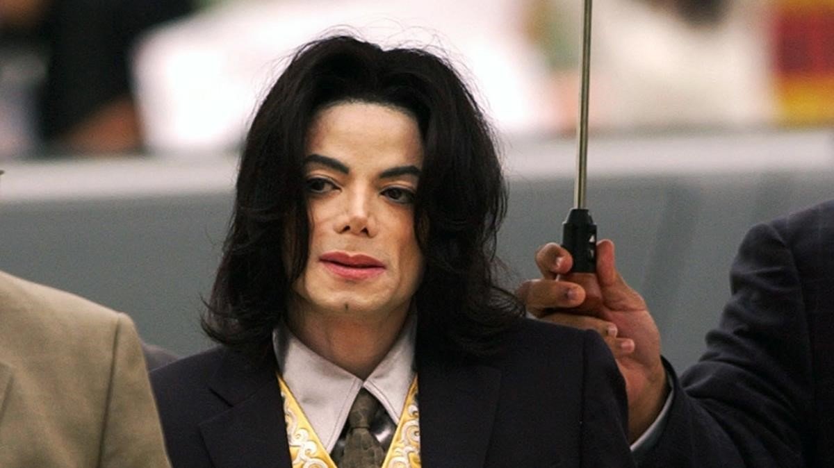 Michael Jackson es el artista difunto con más ganancias del año - Cúsica Plus