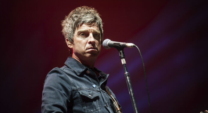 Noel Gallagher compartió el video de ‘Blue Moon Rising’