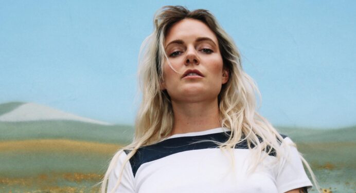 Tove Lo estrena el video de ‘Are U Gonna Tell Her?’