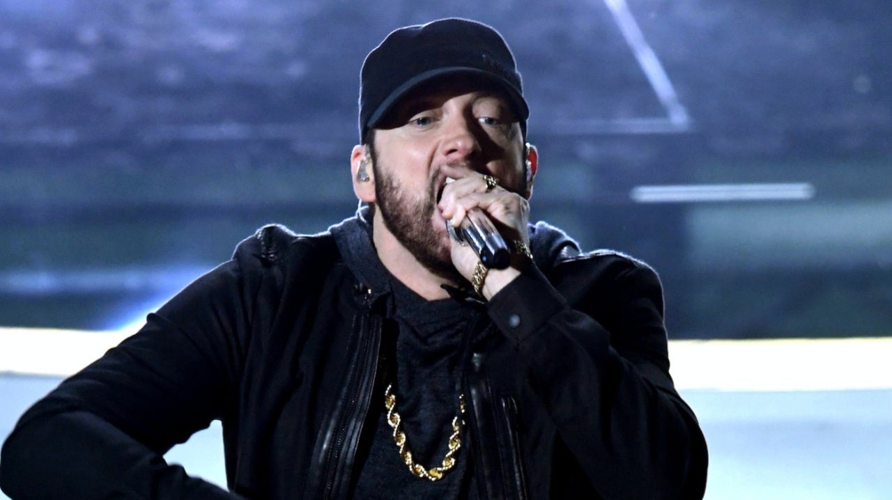 Eminem se presentó por primera vez en los Oscars, luego de ser premiado 17 años atrás. Cusica Plus.
