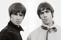 Liam Gallagher afirmó que su hermano Noel, rechazó 100 millones de pounds para reunir a Oasis. Cusica Plus.