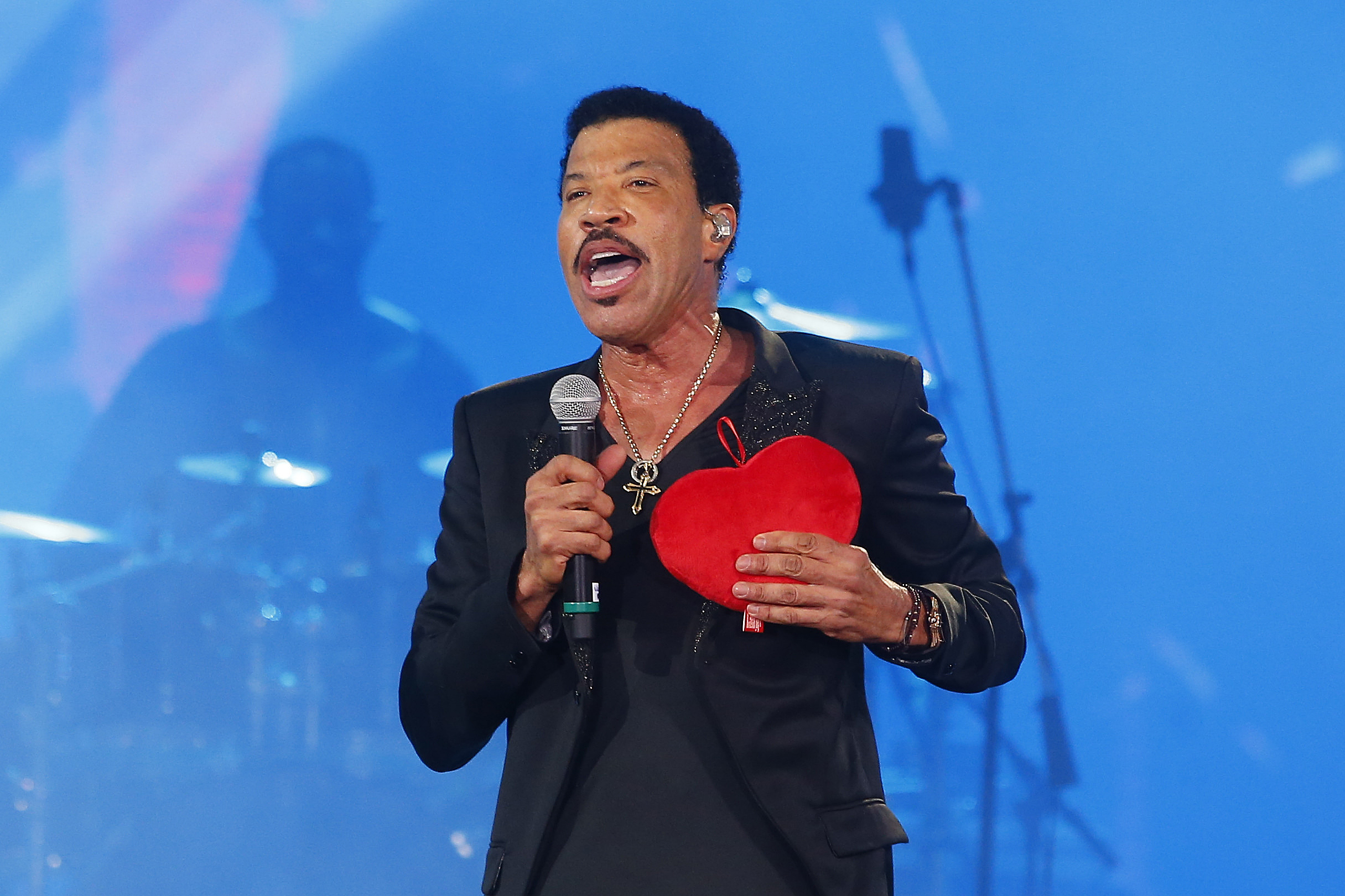 Lionel Richie considera lanzar nuevo ‘We Are The World’ para recaudar fondos por el coronavirus