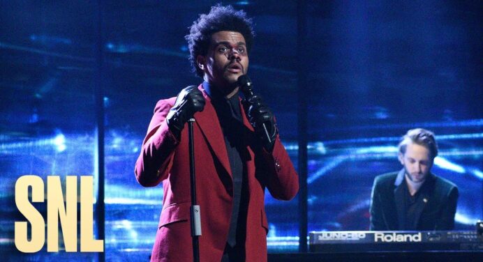 The Weeknd estrenó un nuevo tema en el Saturday Night Live