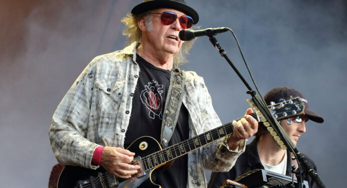 Neil Young comparte su álbum perdido, Homegrown’