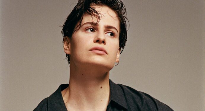 Escucha ‘Eyes of a child’, el nuevo sencillo de Christine & The Queens