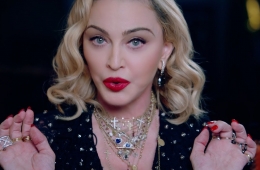 Madonna fue multada por el gobierno ruso, por apoyar al movimiento LGBTQ+. Cusica Plus.