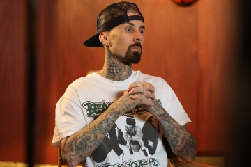 Travis Barker de Blink-182, confirma que la banda grabó un tema con Juice WRLD antes de su muerte. Cusica Plus.