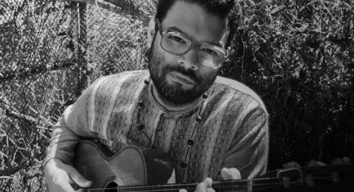 Gustavo Medina comparte su primer disco solista, ‘Pez en la tierra’