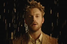 FINNEAS comparte su nuevo tema ‘What They’ll Say About Us’. Cusica Plus.