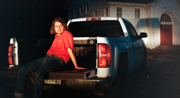 Kevin Morby comparte sus dos nuevos temas ‘Don’t Underestimate Midwest American Sun’ y ‘Wander’