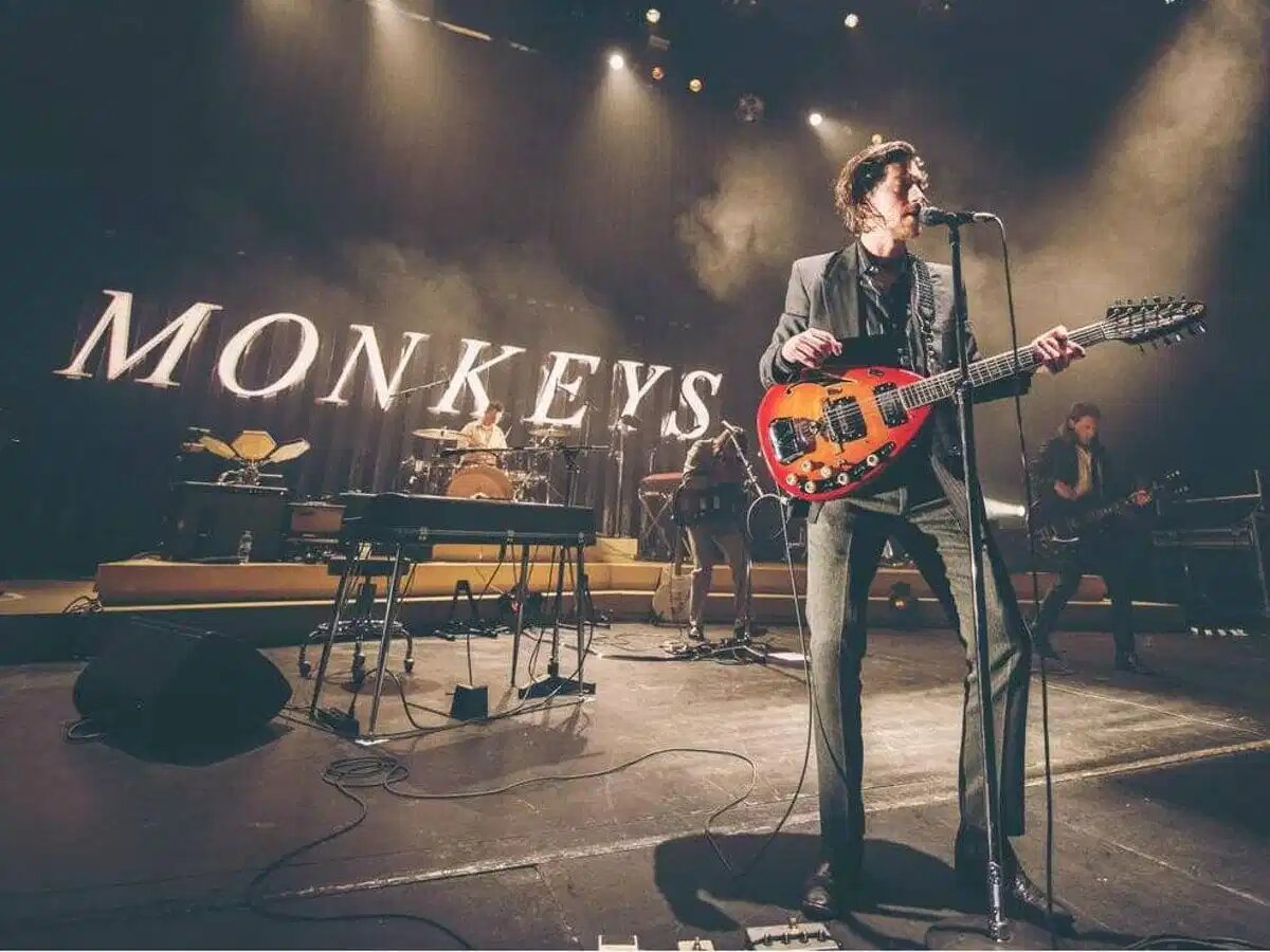 Arctic Monkeys anuncian nuevo álbum en vivo para inicios de Diciembre