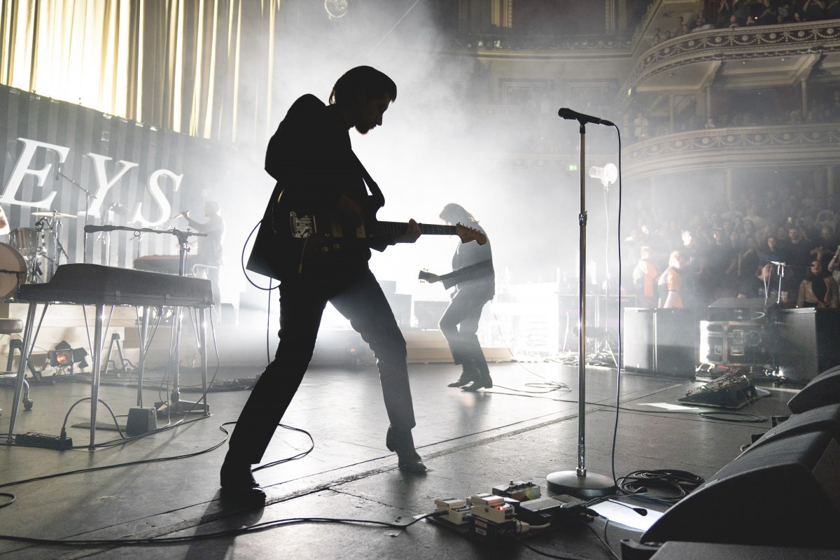Arctic Monkeys anuncia nuevo álbum ‘Arctic Monkeys – Live At The Royal Albert Hall’