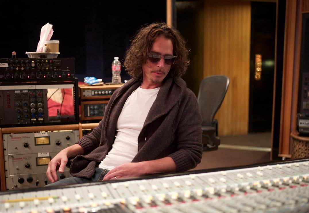 Familia de Chris Cornell lanza inédito disco ‘No One Sings Like You Anymore’