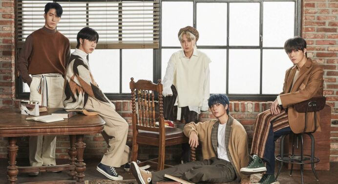 ONEWE es melancólico para ‘A Book in Memory’