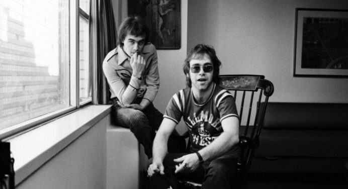 Elton John celebra su cumpleaños compartiendo ‘Elton: Jewel Box’