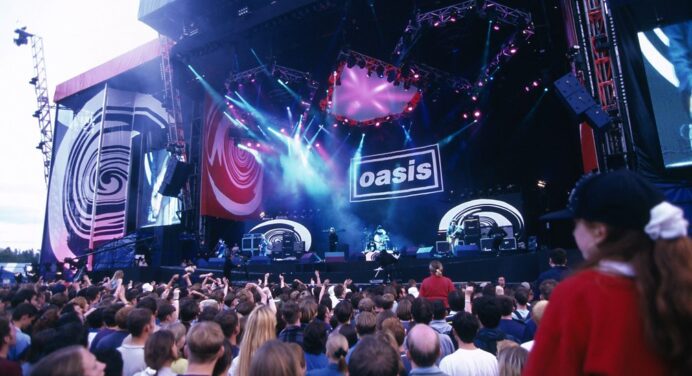 Noel Gallagher confirma documental de Oasis para celebrar 25 años de Knebworth