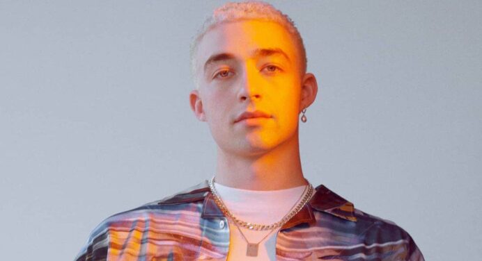 Escucha ‘Love Like This’ de Maximillian