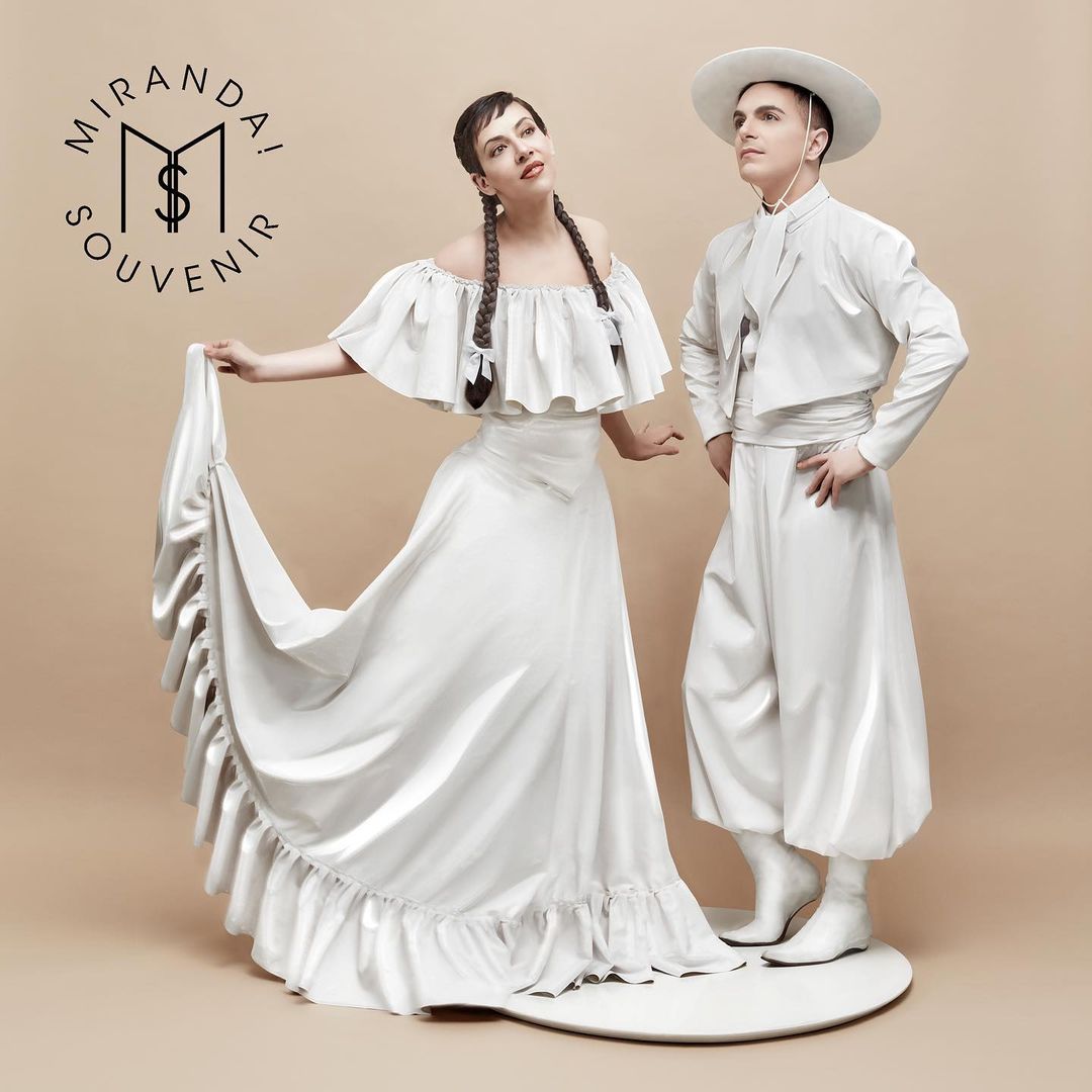 Escucha ‘Souvenir’: El nuevo disco de Miranda!