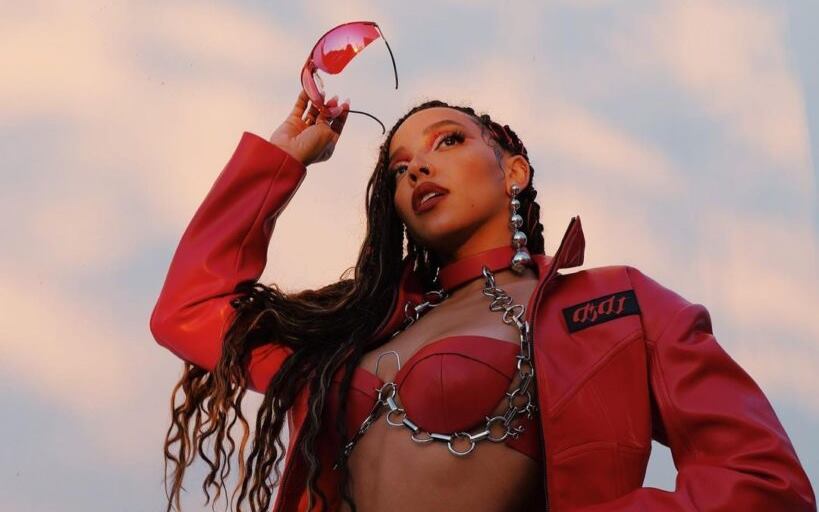 Tinashe lanza sexy video para ‘Bouncin’