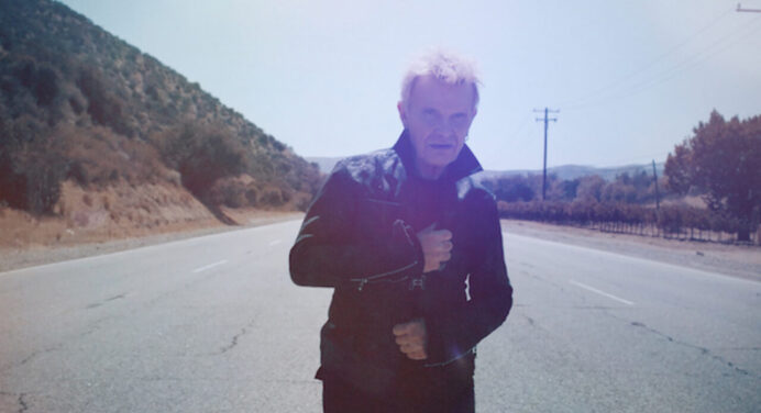 Billy Idol estrena su nuevo tema ‘Bitter State’ para su EP ‘The Roadside’