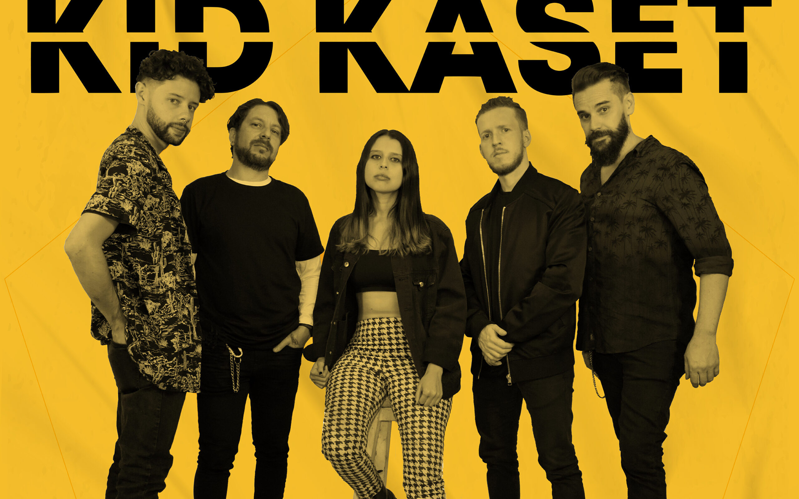 Kid Kaset presenta un viaje de crecimiento con su EP ‘Sin ley ni equipaje’