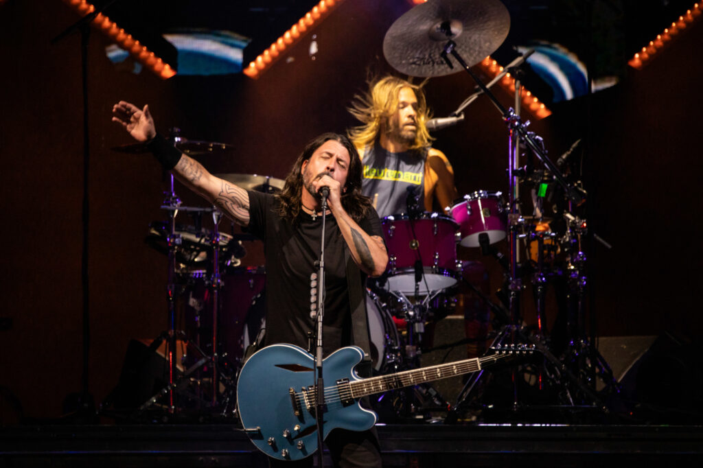 Mira a Guns N ‘Roses y Dave Grohl interpretar ‘Paradise City’ en el festival BottleRock