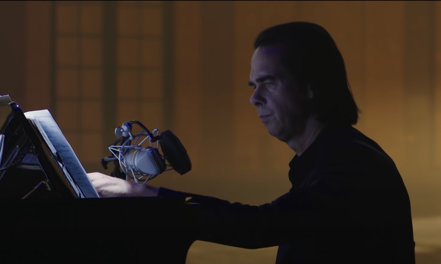 Escucha a Nick Cave y a Warren Ellis en su nuevo single ‘Shyness’