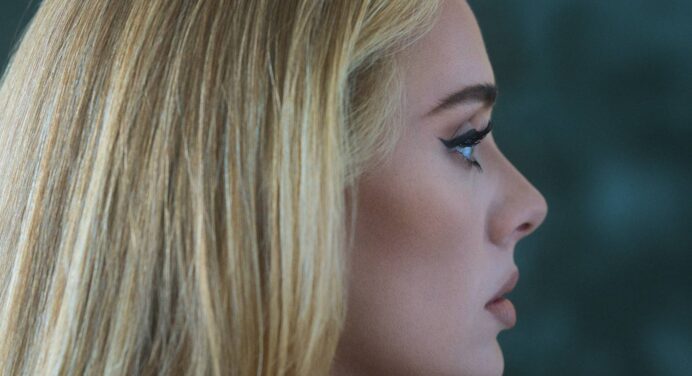 Adele anuncia el lanzamiento de ’30’