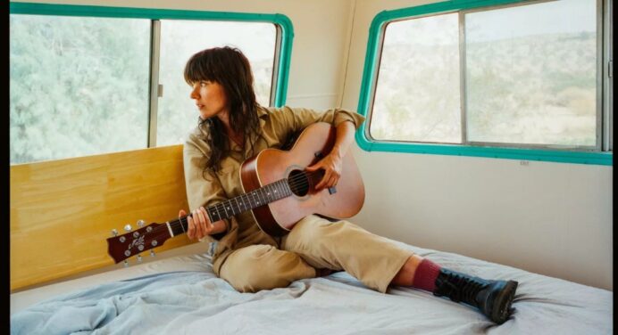 Courtney Barnett comparte el vídeo musical de ‘If I Don’t Hear From You Tonight’