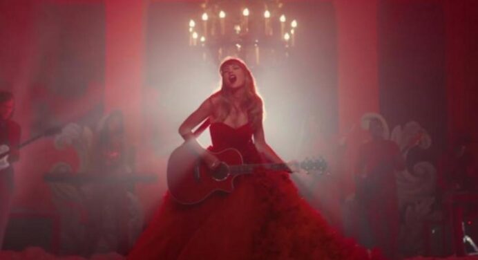 Taylor Swift estrena videoclip de ‘I Bet You Think About Me (Taylor’s Version) (From The Vault)’