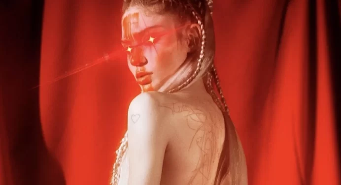 Grimes anuncia la llegada de su nuevo tema ‘Shinigami Eyes’