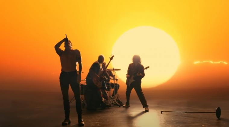 Black Summer: el retorno musical y espiritual de los Red Hot Chili Peppers con Frusciante