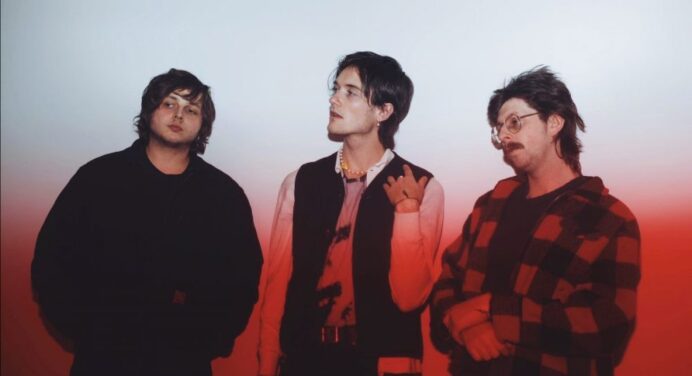 Escucha ‘Lore’ de Vundabar