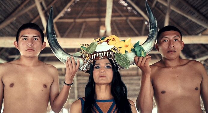 Cimarrón lanza un grito por el llano indígena en su nuevo video de ‘Velorio’