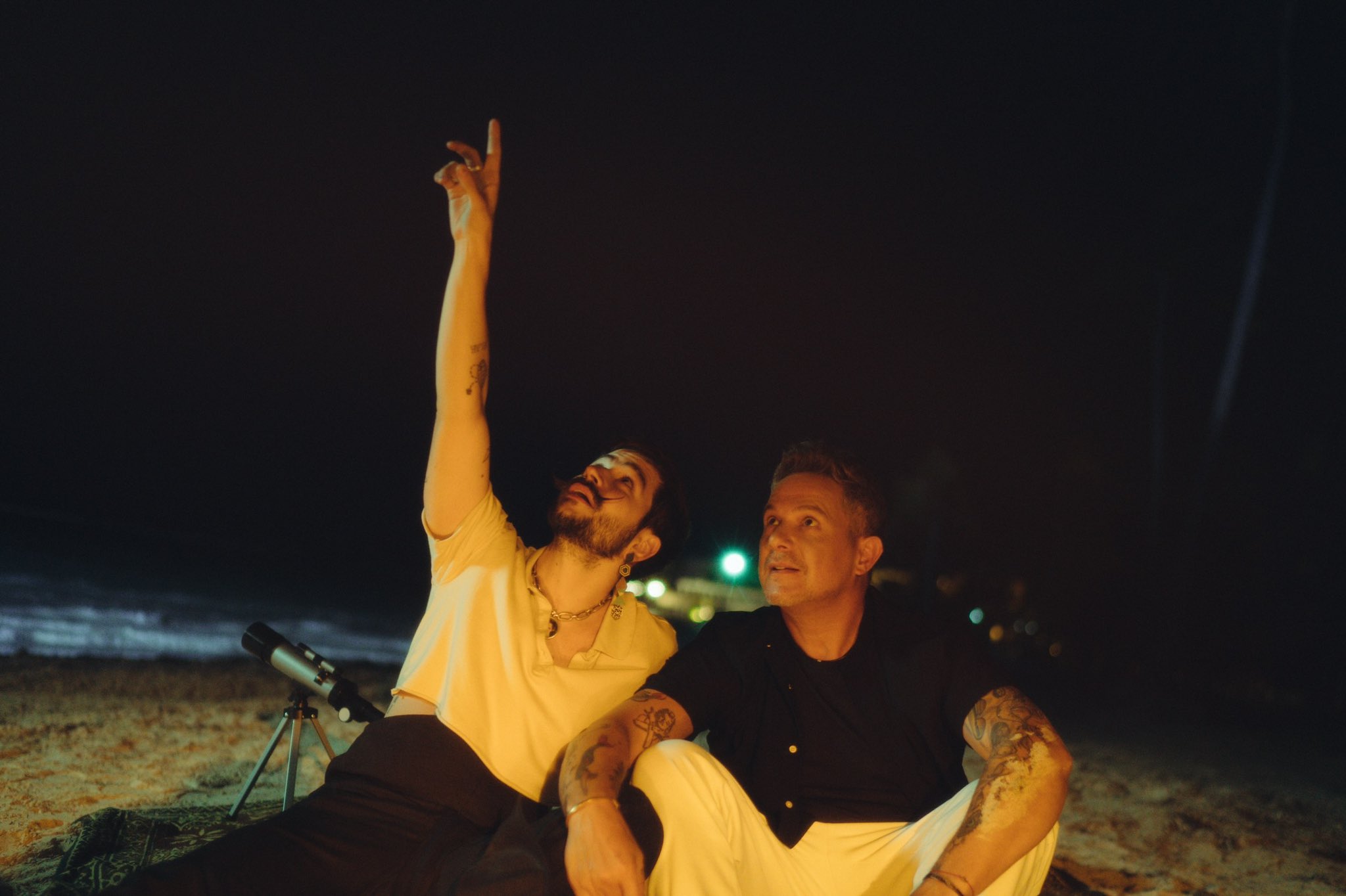 Camilo y Alejandro Sanz comparten para el single ‘Nasa’