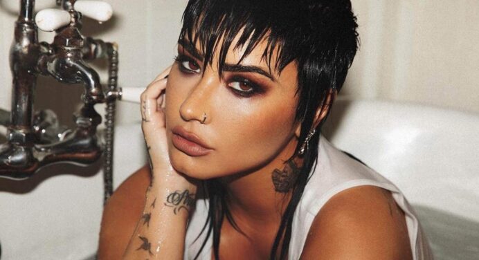 Escucha el nuevo pop-punk Demi Lovato ‘Skin Of My Teeth’
