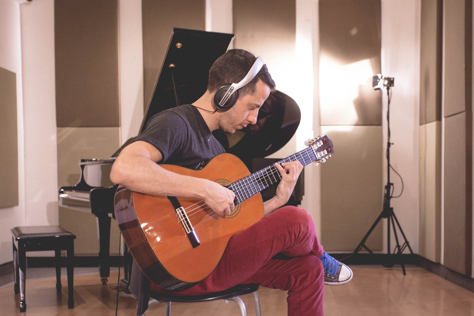Álvaro Paiva Bimbo: el guitarrista venezolano que trabajó con Disney y Amazon