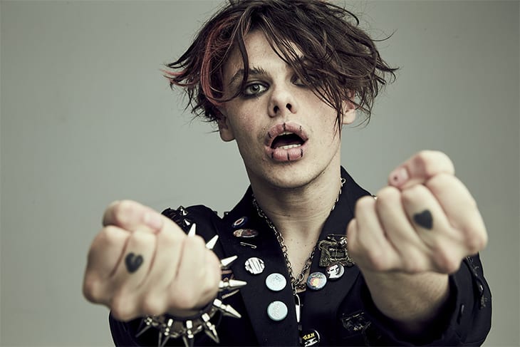 Yungblud Samplea a The Cure en ‘Tissues’