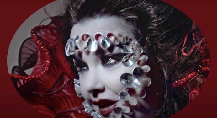 Björk Adelanta Más de Su Próximo Disco Con el Tema ‘Ovule’