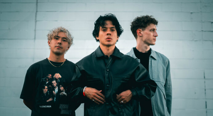 Last Dinosaurs lanza ‘Put Up With the Weather!’