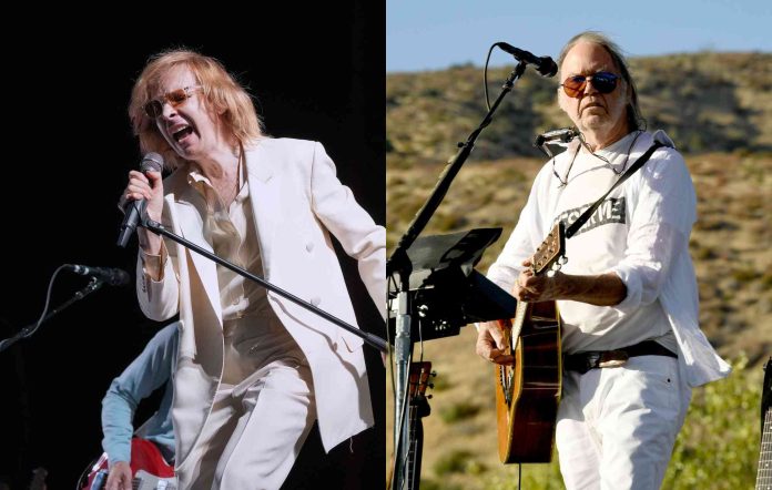 Beck Versiona ‘Old Man’ de Neil Young