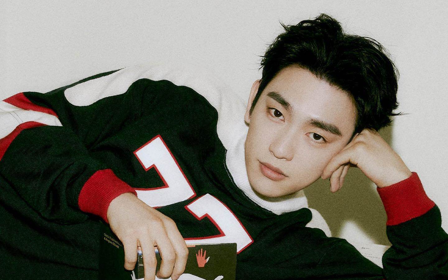 Jinyoung estrena su primer EP ‘Chapter 0: WITH’