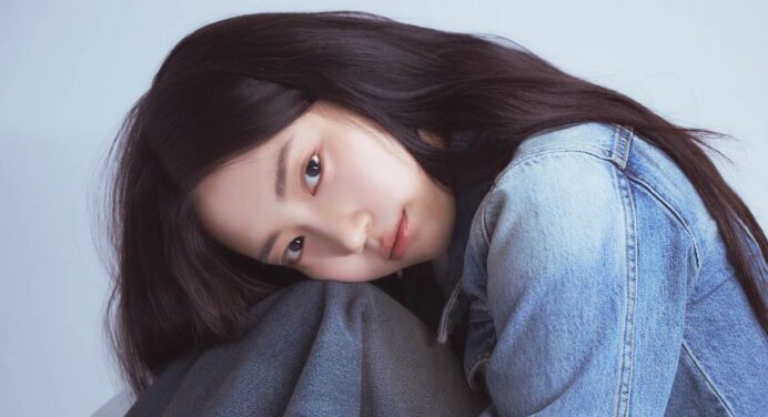 Jueun debuta como solista con el single ‘Easy Breezy’