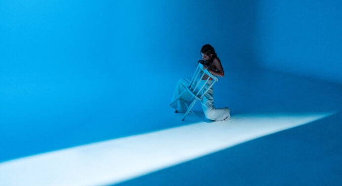 Duina Del Mar publica su primer álbum ‘Azul’