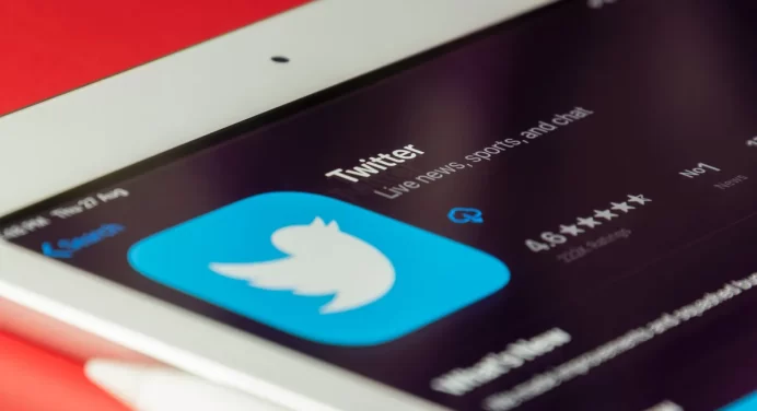 Industria musical demanda a Twitter por 250 millones de dólares