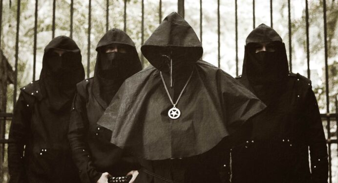 NOMEN OMEN lanza ‘Invoking the Ancient Spirits of Black Magic’